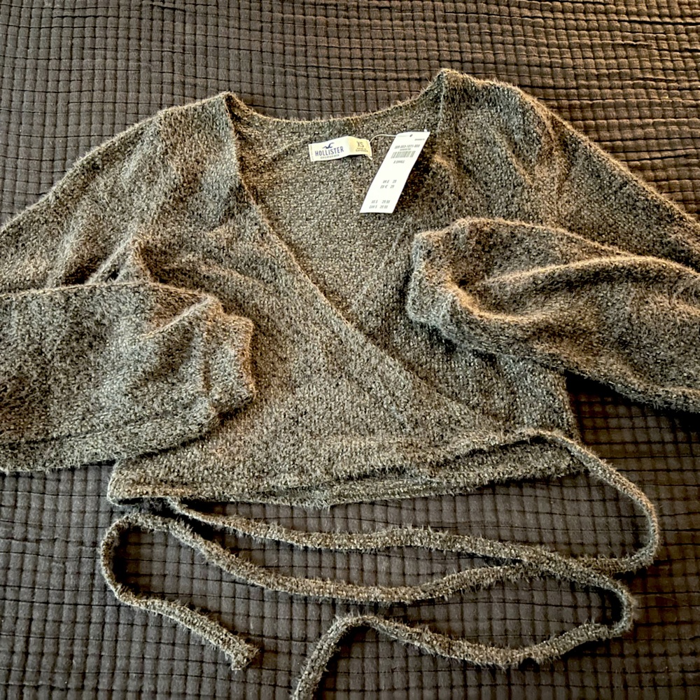 Hollister multi-way eyelash wrap top